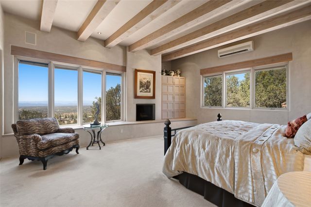 871 Vista Canada, Santa Fe, NM 87501