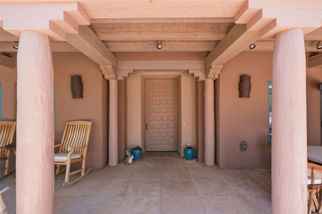 871 Vista Canada, Santa Fe, NM 87501