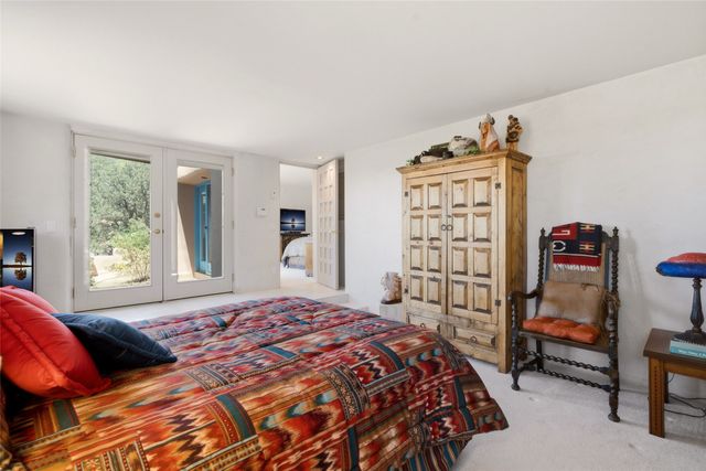 871 Vista Canada, Santa Fe, NM 87501