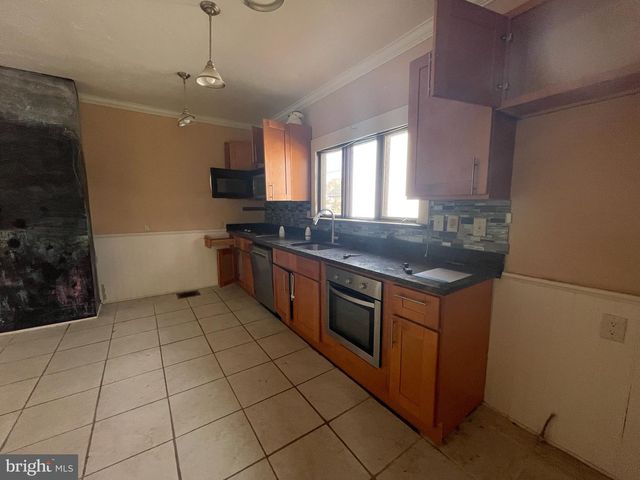 404 WEST ST, Clayton, DE 19938