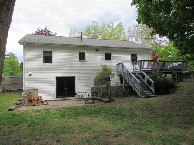 28 Wilsons Woods Road, Brattleboro, VT 05301