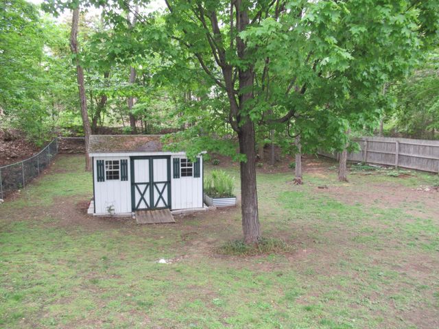 28 Wilsons Woods Road, Brattleboro, VT 05301