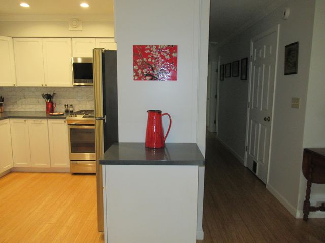 28 Wilsons Woods Road, Brattleboro, VT 05301