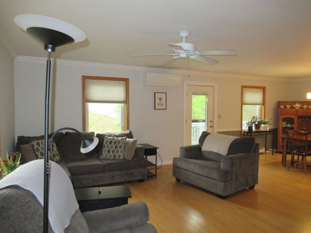 28 Wilsons Woods Road, Brattleboro, VT 05301