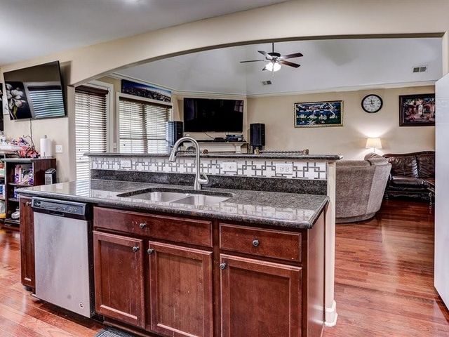 8545 WOODLAND ROSE CIR S, Memphis, TN 38016