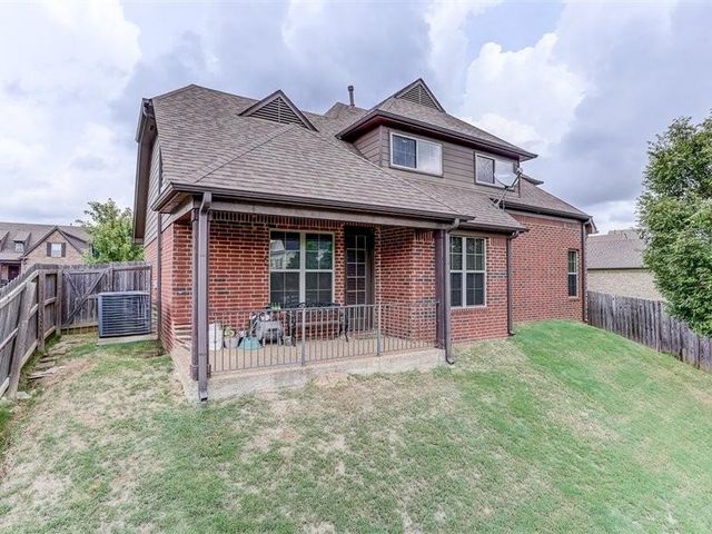 8545 WOODLAND ROSE CIR S, Memphis, TN 38016