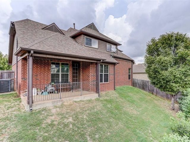 8545 WOODLAND ROSE CIR S, Memphis, TN 38016