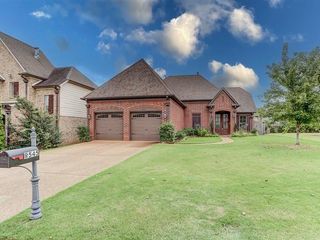 8545 WOODLAND ROSE CIR S, Memphis, TN 38016