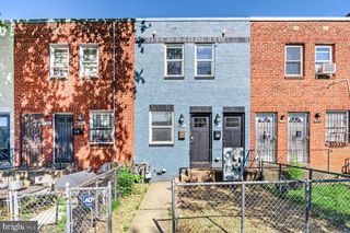 1268 16TH ST NE #B, Washington, DC 20002