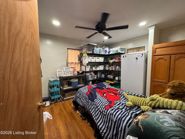 4202 Candor Ave, Louisville, KY 40216