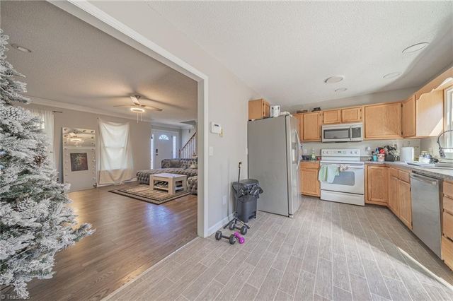 3917 Quillmark Court, Winston-salem, NC 27127