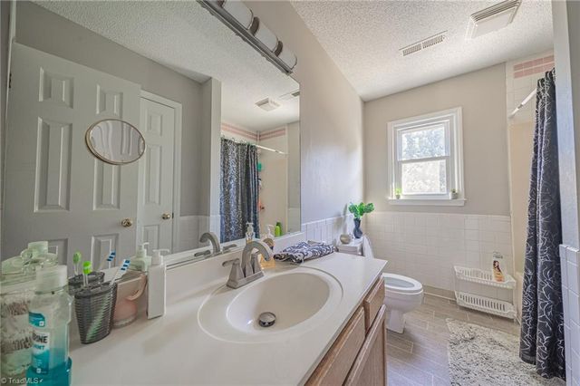 3917 Quillmark Court, Winston-salem, NC 27127