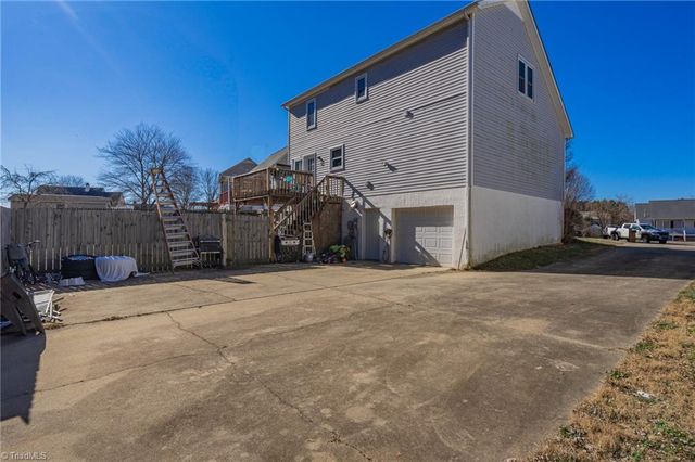 3917 Quillmark Court, Winston-salem, NC 27127