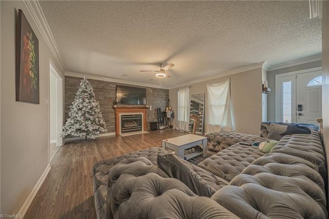 3917 Quillmark Court, Winston-salem, NC 27127