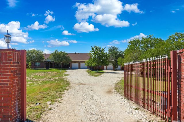 12006 Bobbi Way, San Antonio, TX 78245
