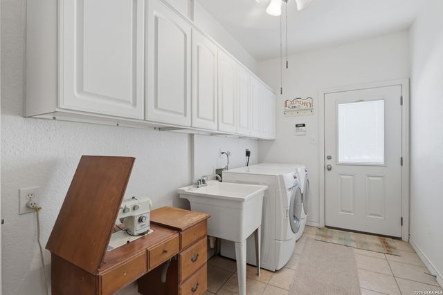 12006 Bobbi Way, San Antonio, TX 78245