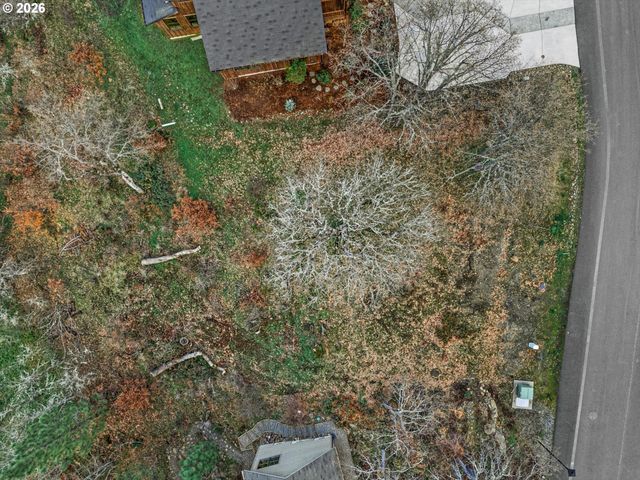 895 5TH Ave, Mosier, OR 97040