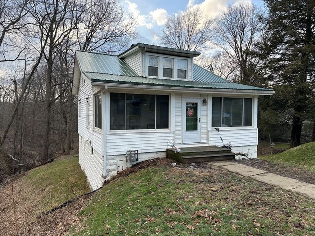 10277 LIBERTY Street Ext, Meadville, PA 16335