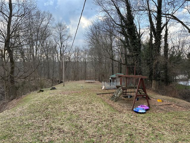 10277 LIBERTY Street Ext, Meadville, PA 16335