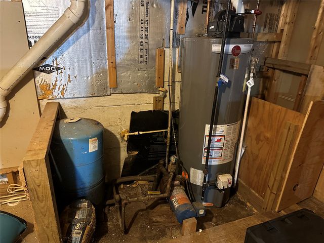 10277 LIBERTY Street Ext, Meadville, PA 16335