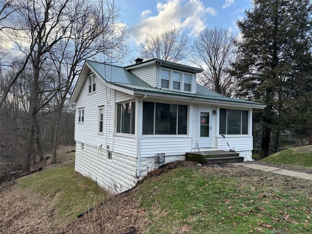 10277 LIBERTY Street Ext, Meadville, PA 16335