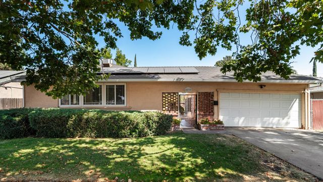 2837 W Alpine Ave, Stockton, CA 95204