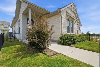 135 Pinnacle LN A, Kyle, TX 78640