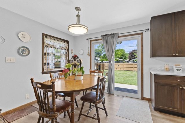 618 E HARDING DRIVE, Appleton, WI 54915