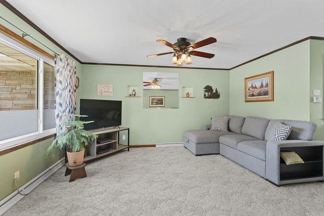 618 E HARDING DRIVE, Appleton, WI 54915