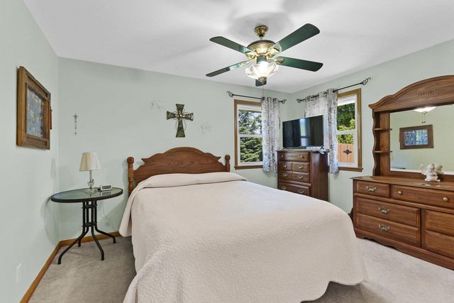 618 E HARDING DRIVE, Appleton, WI 54915