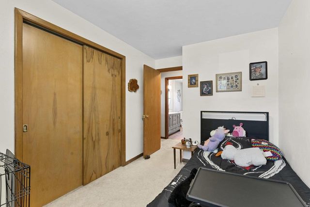 618 E HARDING DRIVE, Appleton, WI 54915