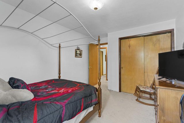 618 E HARDING DRIVE, Appleton, WI 54915