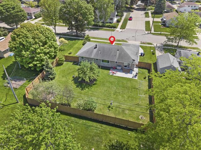 618 E HARDING DRIVE, Appleton, WI 54915