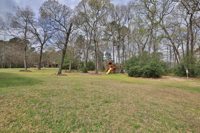 1547 Ruby Drive, Willis, TX 77378