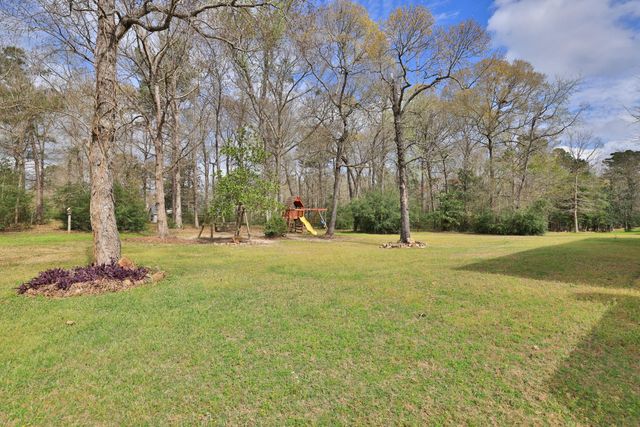 1547 Ruby Drive, Willis, TX 77378