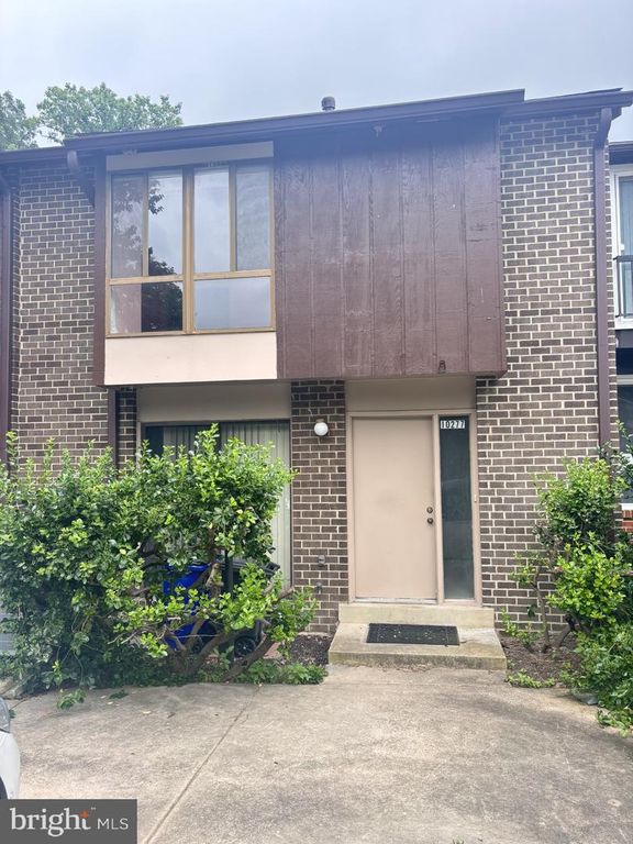 10277 WINDSTREAM DR, Columbia, MD 21044
