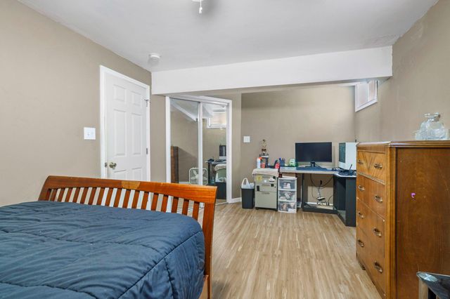 120 PETER RABBIT DR, Ranson, WV 25438