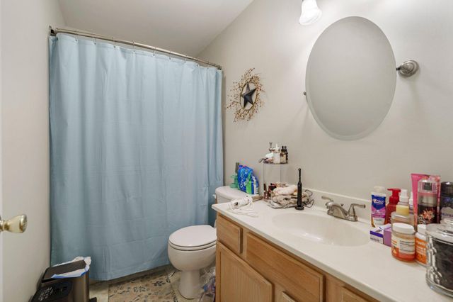 120 PETER RABBIT DR, Ranson, WV 25438