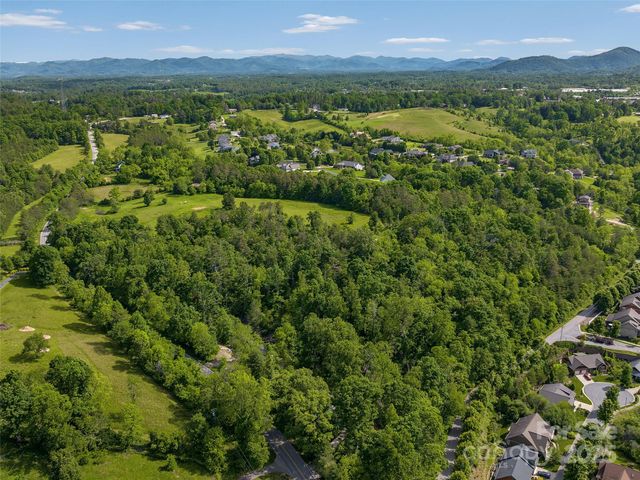 144 Pinebrook Road, Asheville, NC 28804