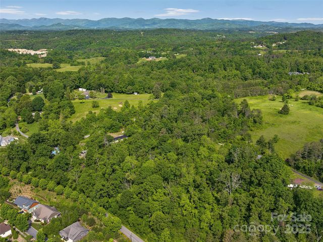144 Pinebrook Road, Asheville, NC 28804