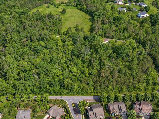 144 Pinebrook Road, Asheville, NC 28804