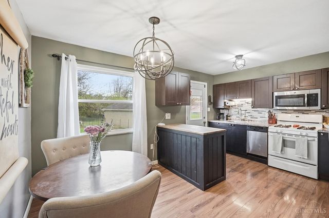 1216 Alwil Drive, Cincinnati, OH 45215