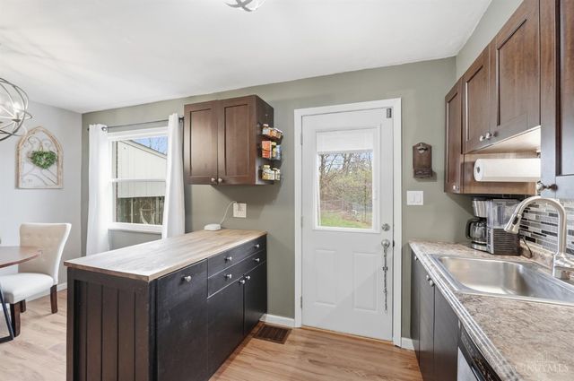 1216 Alwil Drive, Cincinnati, OH 45215