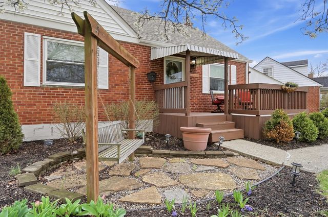 1216 Alwil Drive, Cincinnati, OH 45215