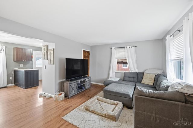 1216 Alwil Drive, Cincinnati, OH 45215