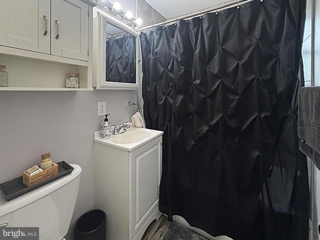 406 HOLMES DR, Burlington, NJ 08016