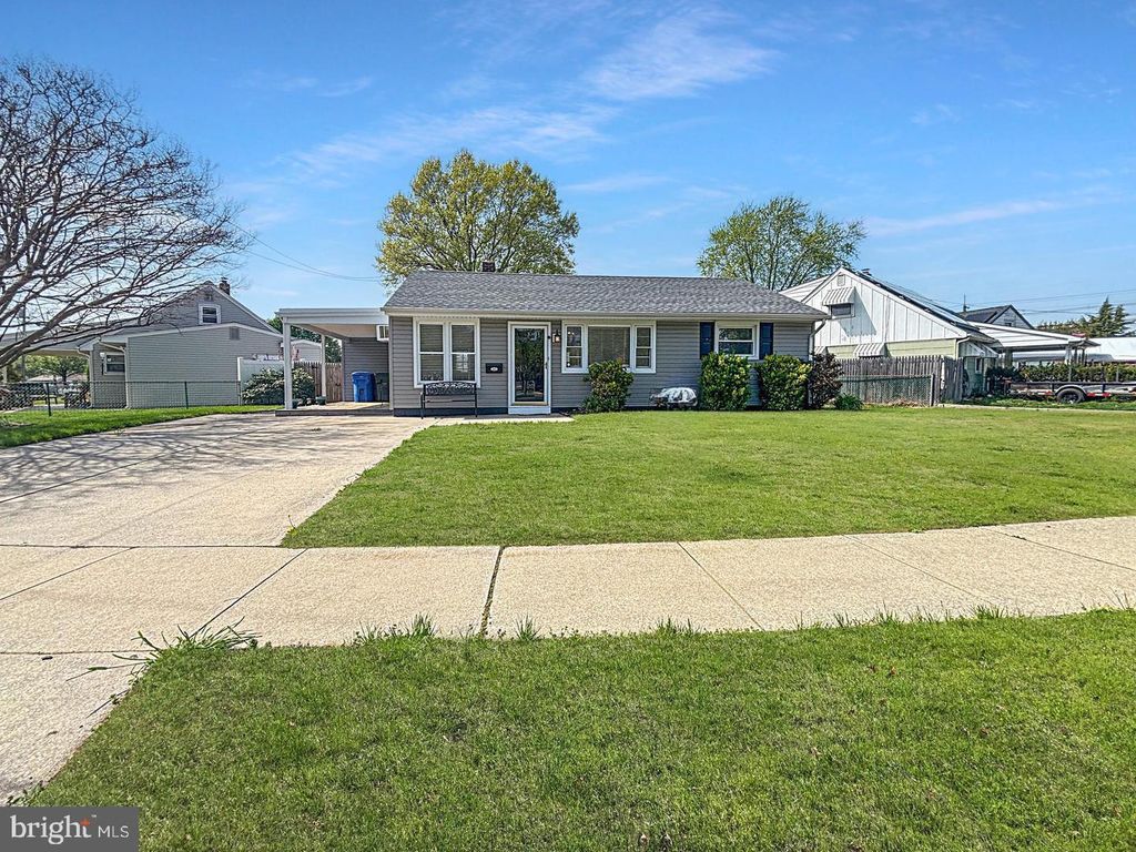 406 HOLMES DR, Burlington, NJ 08016