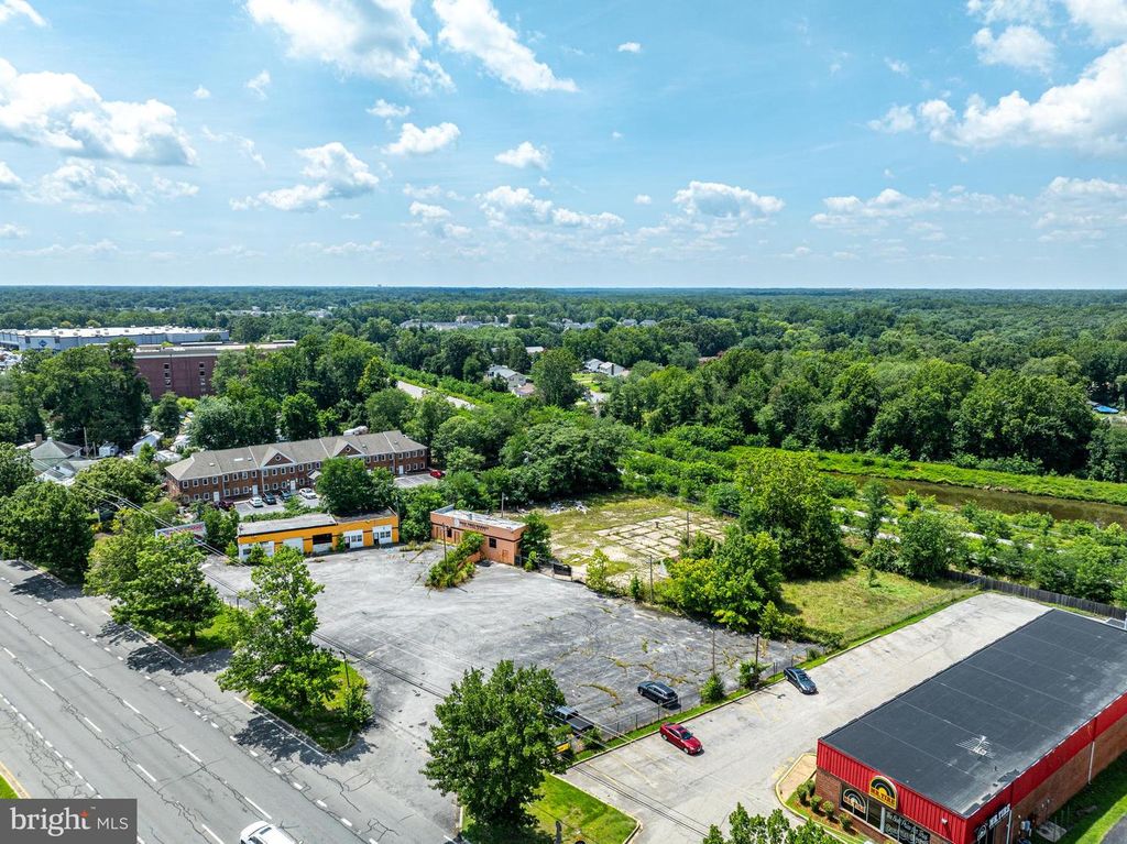 2245 CRAIN HWY, Waldorf, MD 20601