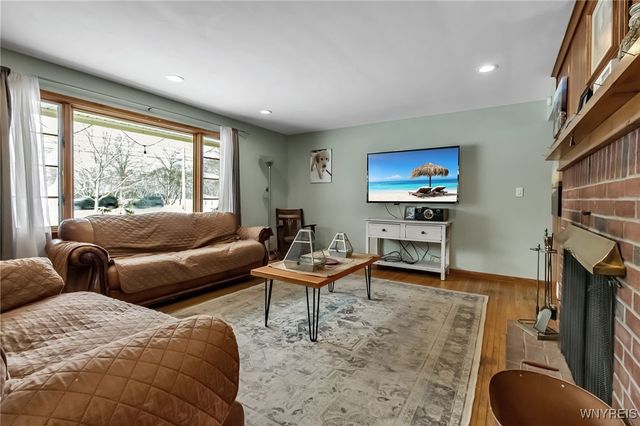 6903 Jewett Holmwood Road, Orchard Park, NY 14127