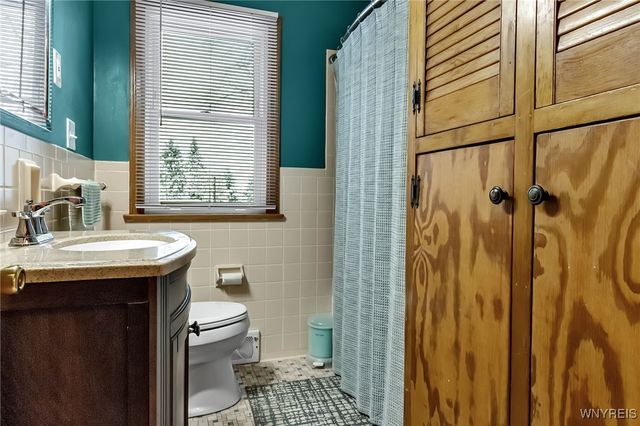 6903 Jewett Holmwood Road, Orchard Park, NY 14127